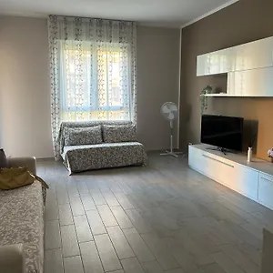 Veronica, Per Lavoro E Relax Appartamento Corsico